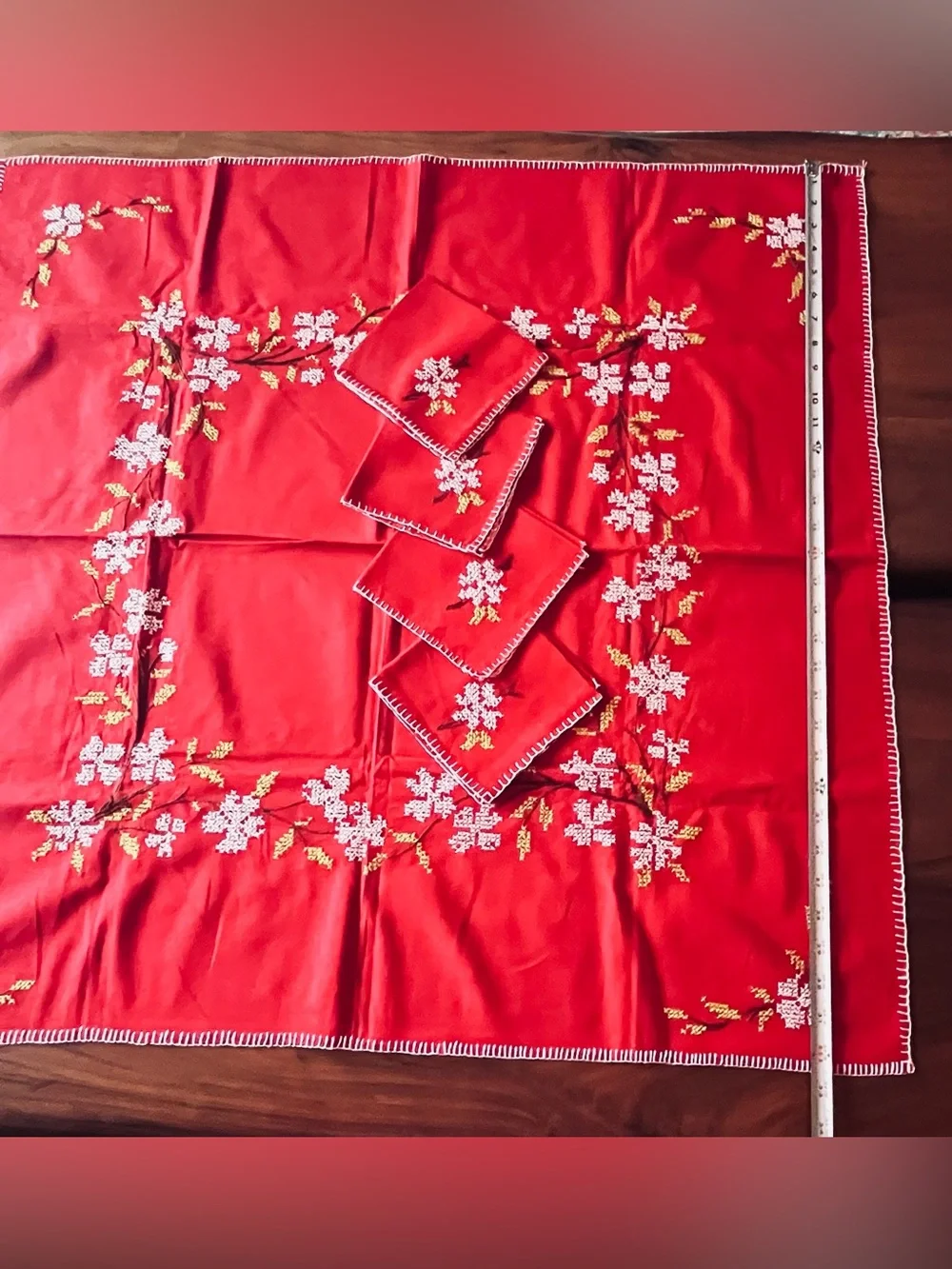 Vintage Tablecloth and 4 Napkin Set 33”Square Red Embroidered Flowers MCM